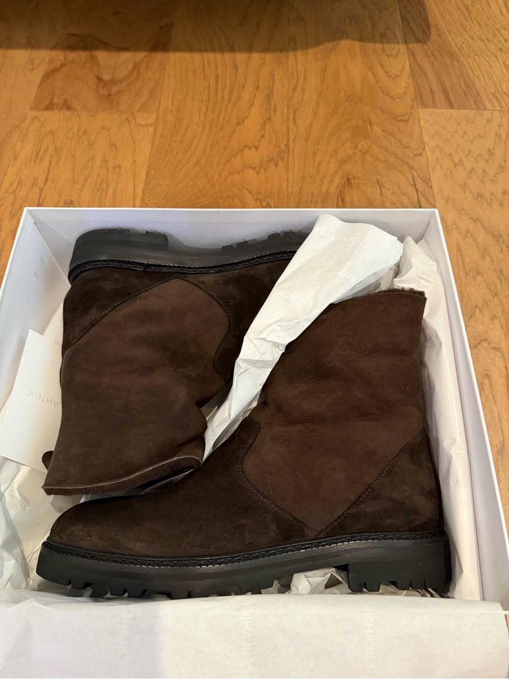 Manolo Blahnik Tomosa Cozy Boot Size 40 Dark Brown